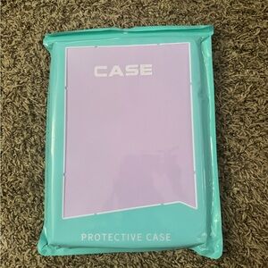 Protective CASE Purple Tablet/iPad Case in Teal Packaging